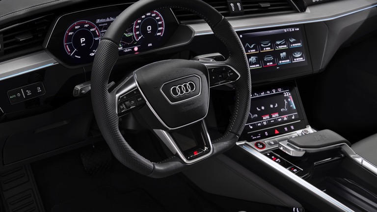 Audi e-tron S 55 quattro Carro Elétrico Vista Interior 