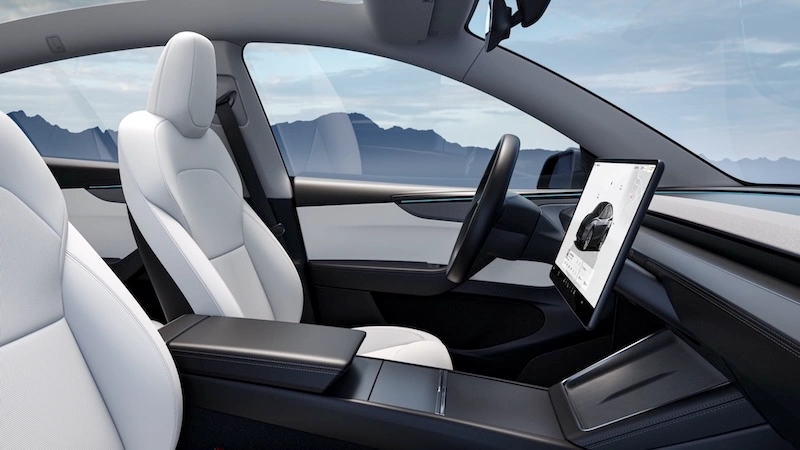Tesla Model Y Premium Long Range Tração Integral, veículo elétrico, vista interior dos bancos da frente e do tablier