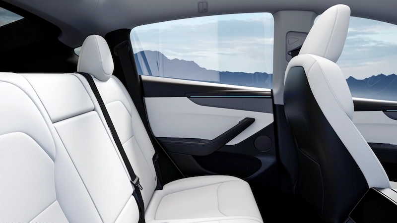 Tesla Model Y Premium Long Range Tração Integral, veículo elétrico, vista interior dos bancos traseiros e dianteiros
